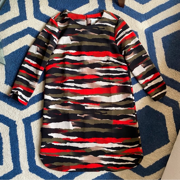 🍃 H&M GREEN BLACK MULTI PRINTED CAPRI SLEEVE DRESS! - Picture 6 of 15